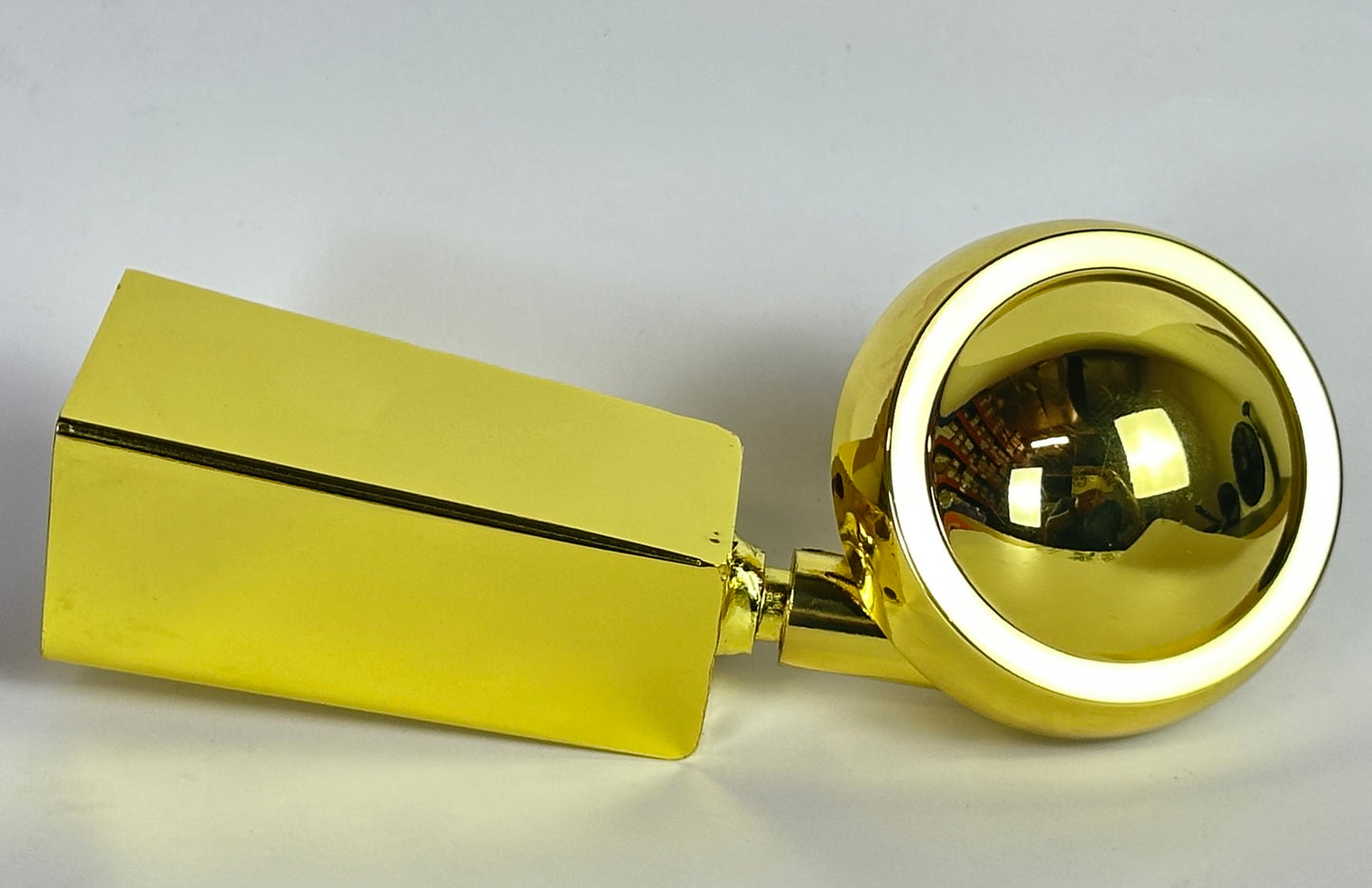 63mm Furniture Caster Swivel Zinc Alloy Polished Brass Plated Tapered Square Cup Mounting